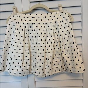 Banana Republic White Skirt with Black Diamond Print